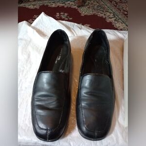 White Stag women's size 9 black leather shoes flats